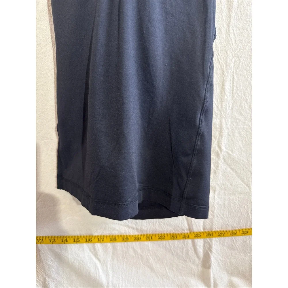 Lululemon V-Neck Criss Cross Back Tank Top Women Size 4 Black Yoga Workout Chic